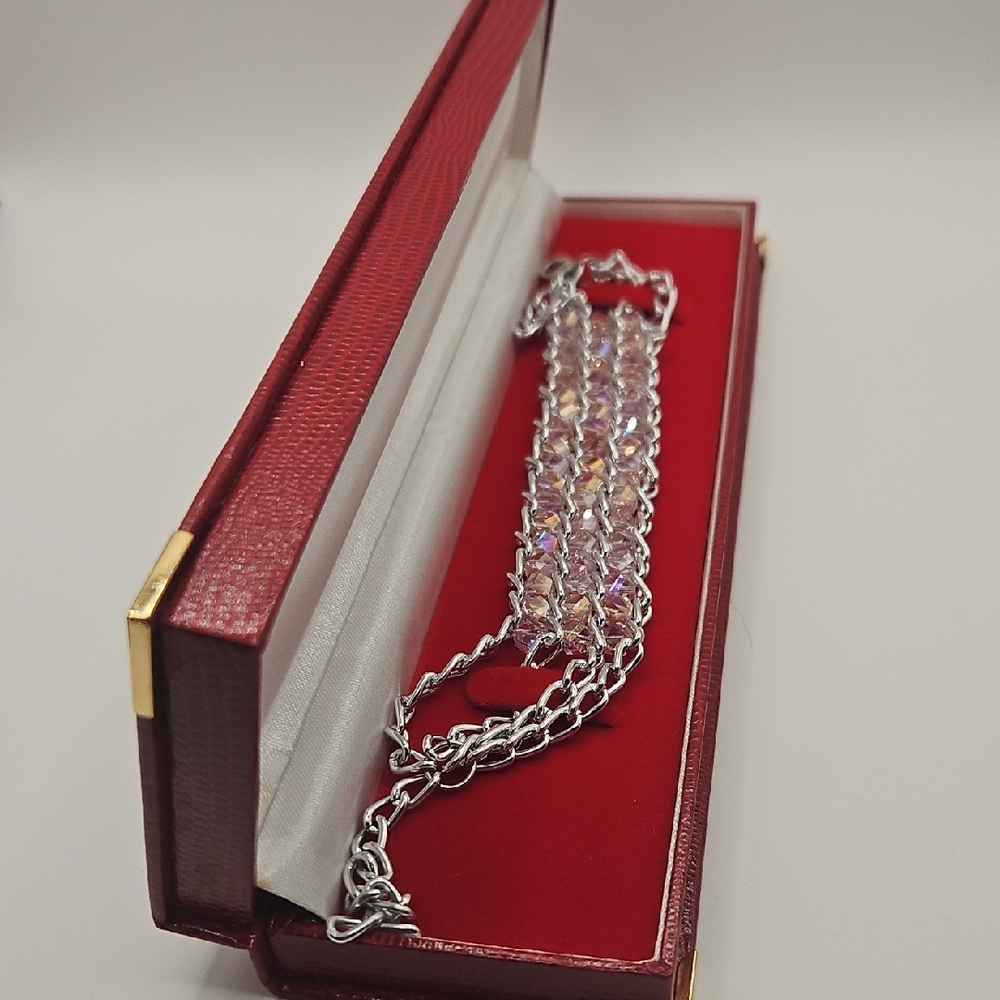 Elegant Silver and Pink Chain Bracelet - FASHION JEWLERY